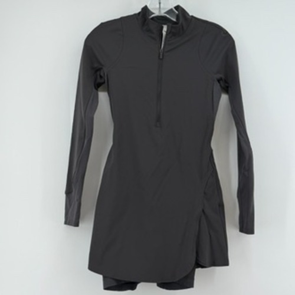 Lululemon Gray‎ Dress Skirted Long Sleeve Athleisure Workout Size 2 Tennis Lined